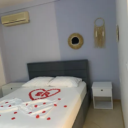 Xhorxhia &room *
